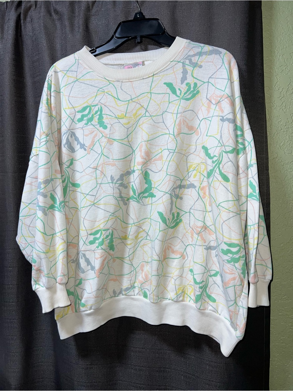 Vintage Sweater Crew Neck Art Abstract One Step Up White 80’s/90’s